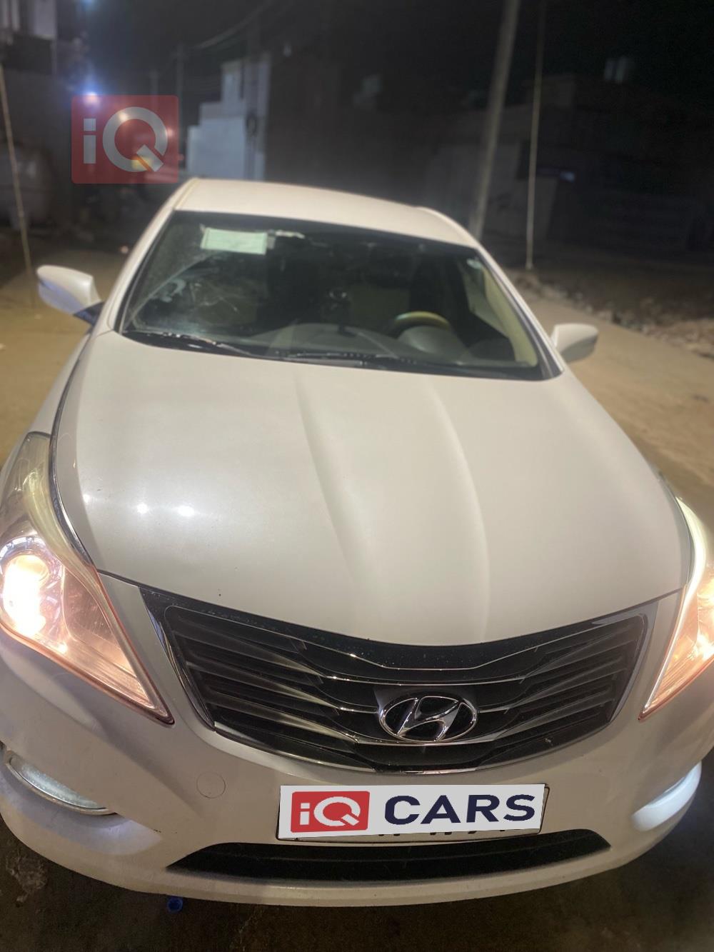 هيونداي أزيرا